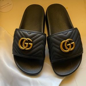 GG slides. Size 7. Never worn